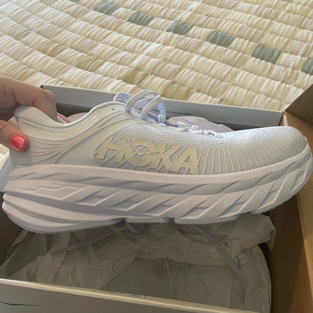 Hoka One One Women’s Bondi 7 All-White Running Shoes Size 9.5W